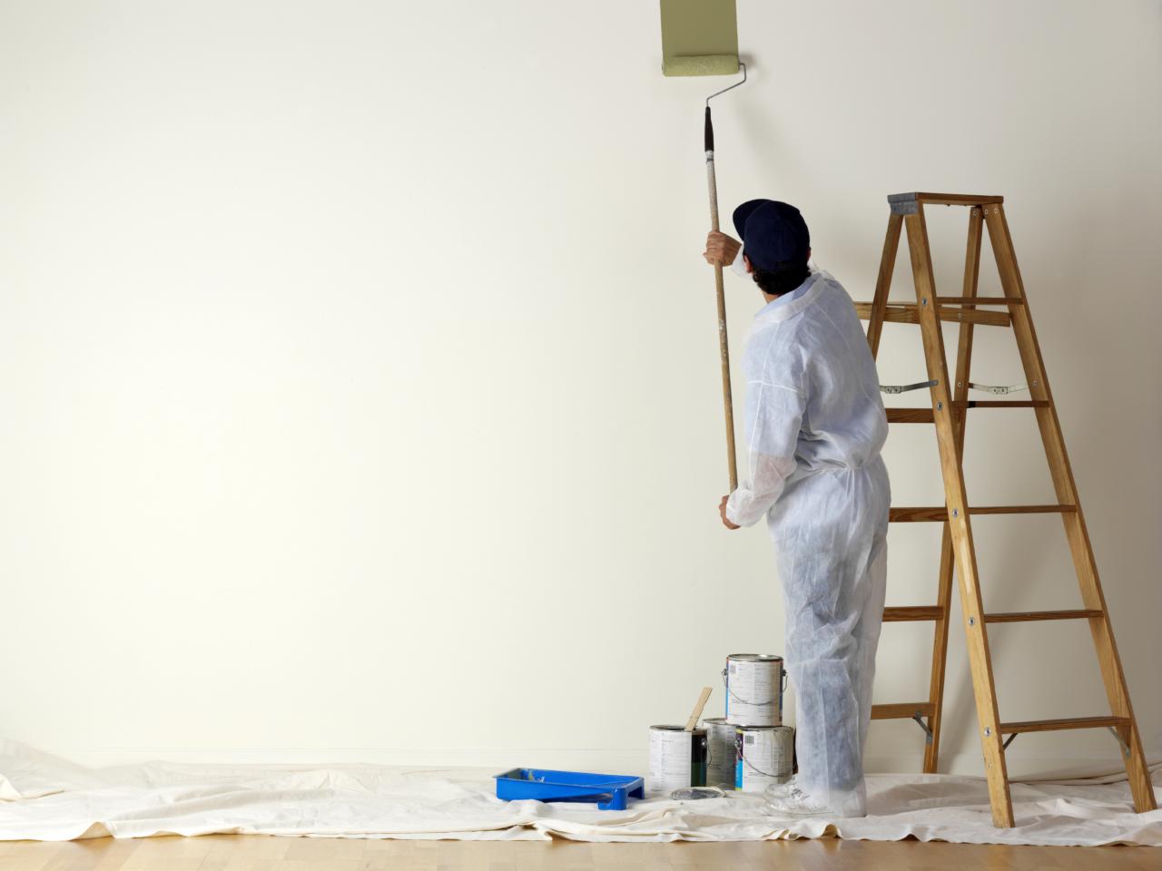 Правильная покраска стен, чтобы краска не шелушилась: полезные фишки от PROMMAX